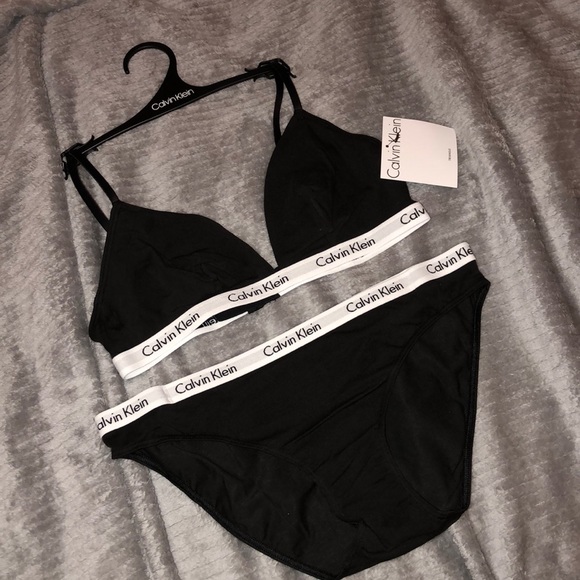 Calvin Klein Other - Calvin Klein bralette/panties set (black-medium)